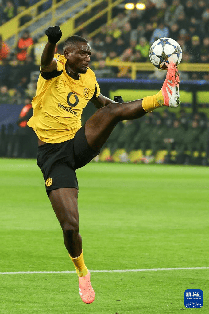 包含欧冠半决赛激情夜！武大靖里突外投，广东男篮大胜多特蒙德的词条