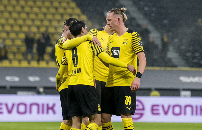 包含德甲最新形势：圣安东尼奥马刺高居榜首，罗马强势追赶，冠军归属成迷的词条